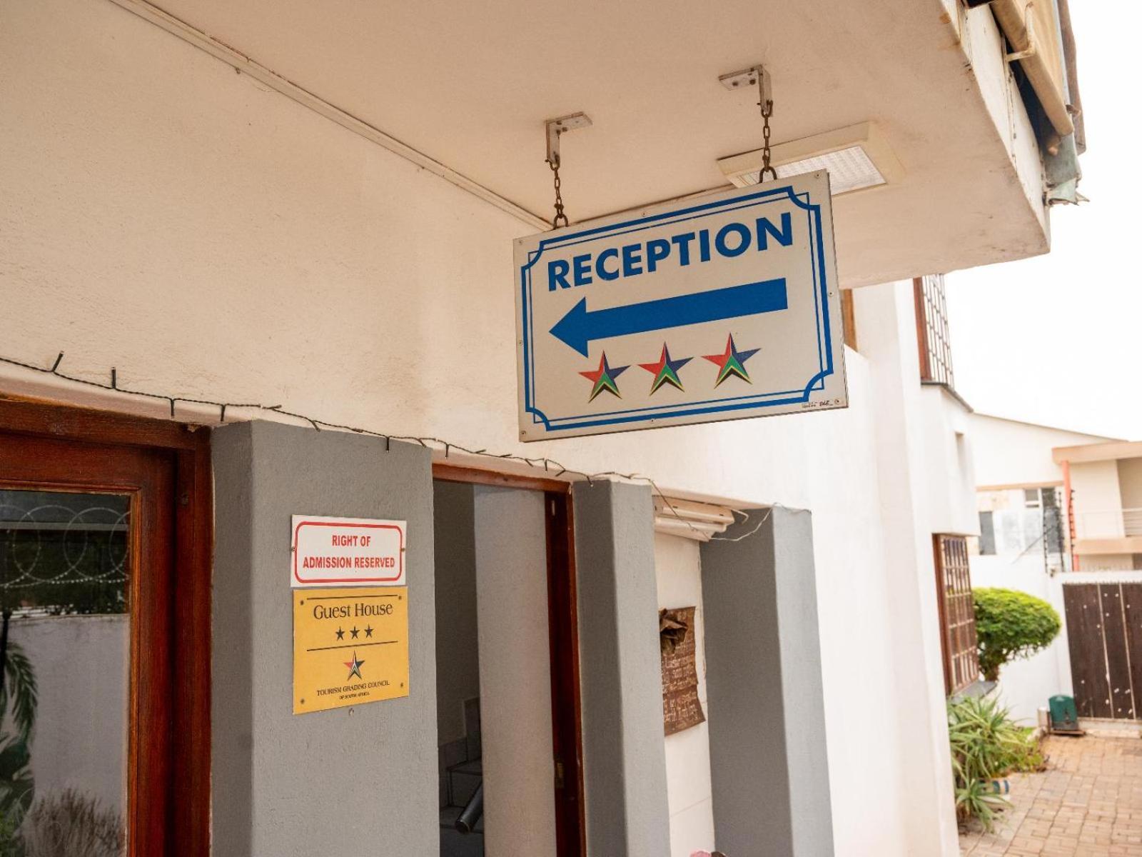 Sleepers Villa Guesthouse Polokwane Luaran gambar