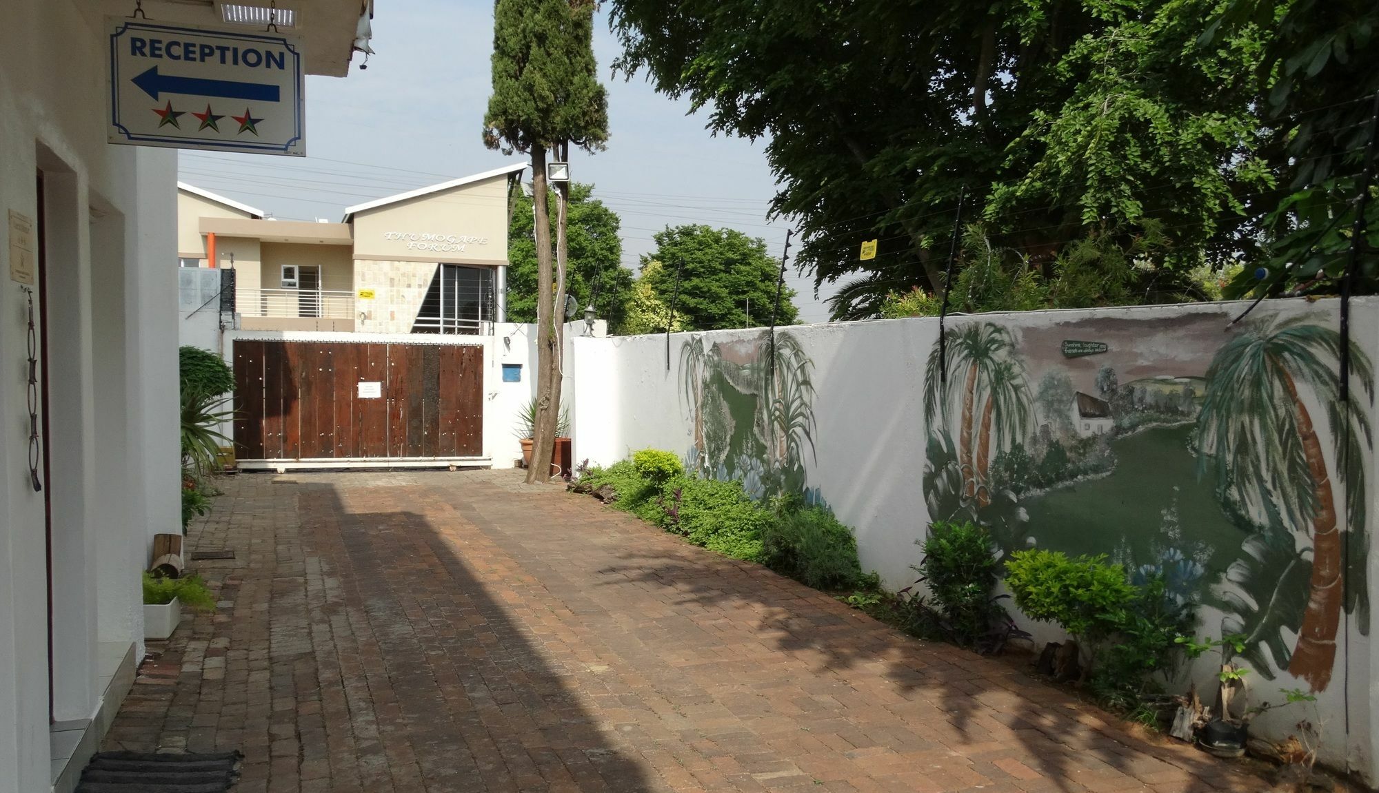 Sleepers Villa Guesthouse Polokwane Luaran gambar